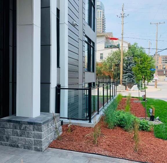 Апартаменты Deluxe 1 Спальня, Westview Luxury Suites