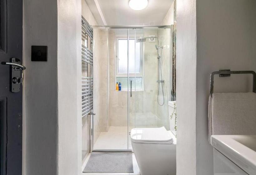 Студио Стандарт Кровать Кинг, 12 Elmwood