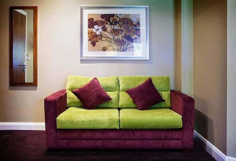 Family Suite, 315 Bar & Restaurant