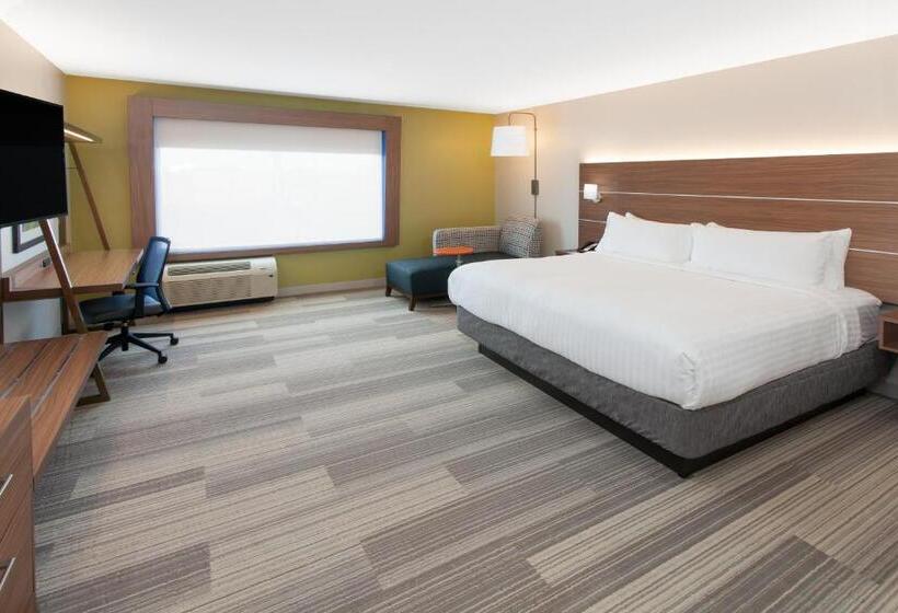 带大床的标准间, Holiday Inn Express & Suites   Sterling Heights Detroit Area, An Ihg