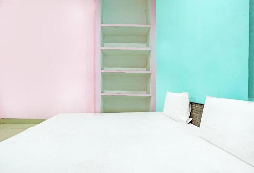 Номер Стандарт, Oyo V K Guest House
