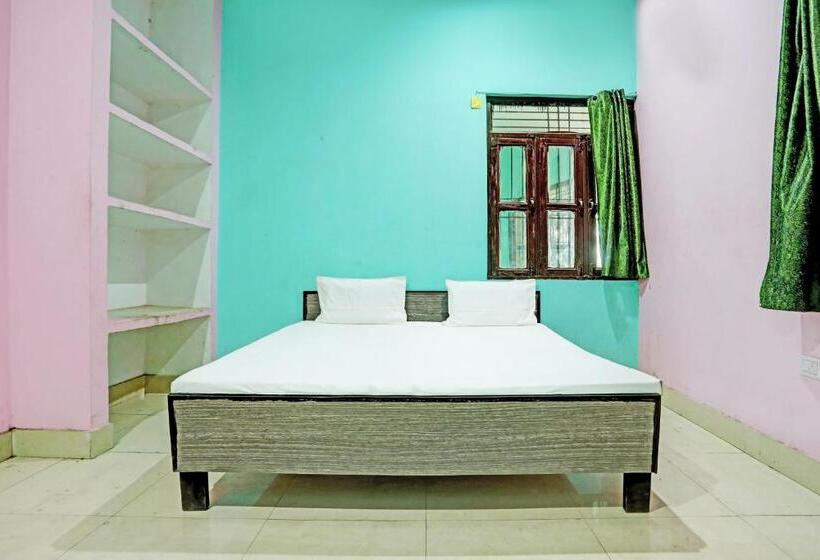 Номер Стандарт, Oyo V K Guest House