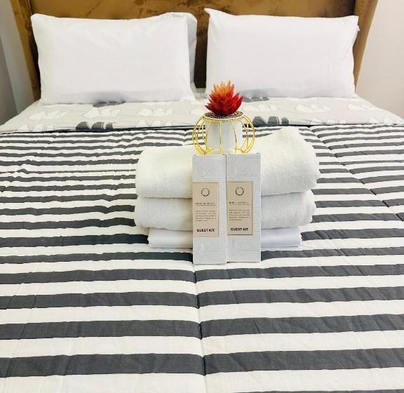 豪华套房, Starlight Suites