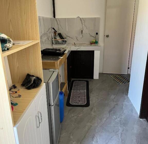 Deluxe Kamer, Trisha Guesthouse