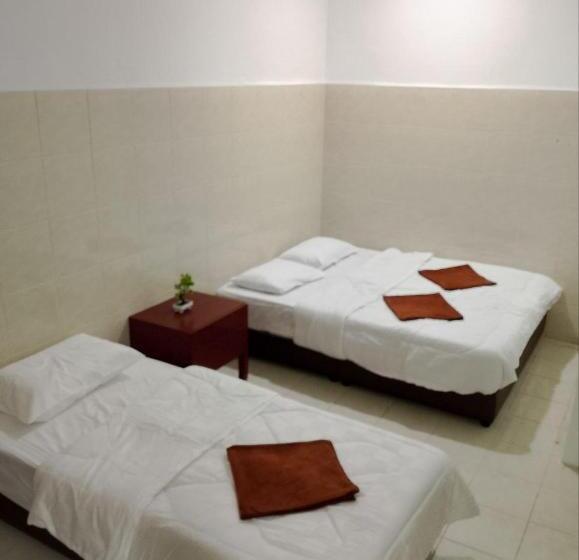 Семейный Номер, Lawer Guesthouse