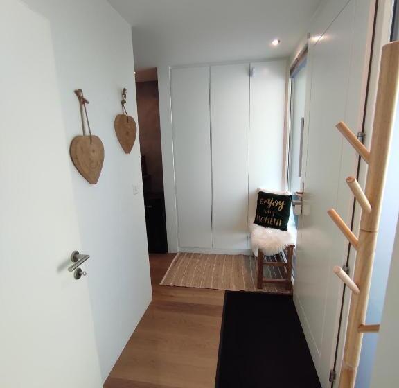 Студия Deluxe, Studio Au Calme   Moderne & Confortable