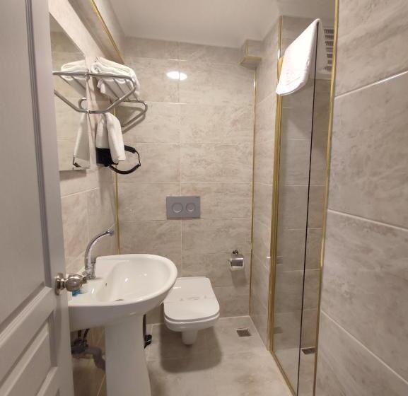 Номер Economy, Grand Kent Otel