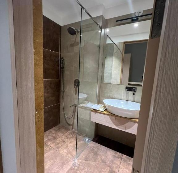 Люкс, Pride Resort, Rajkot