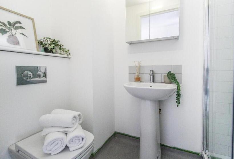 اتاق استاندارد, The Nest Le1