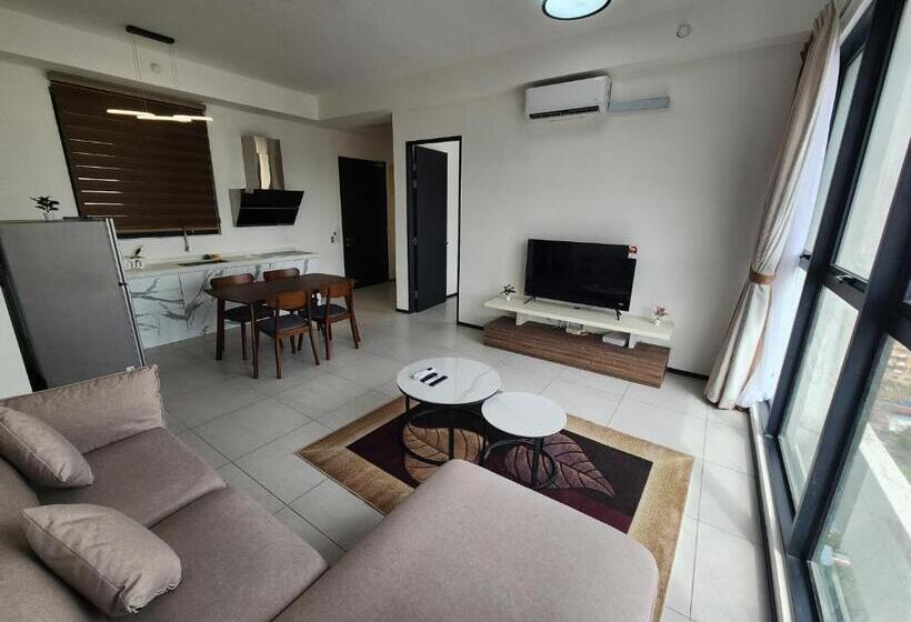 سوییت لوکس, Urban Suite   George Town