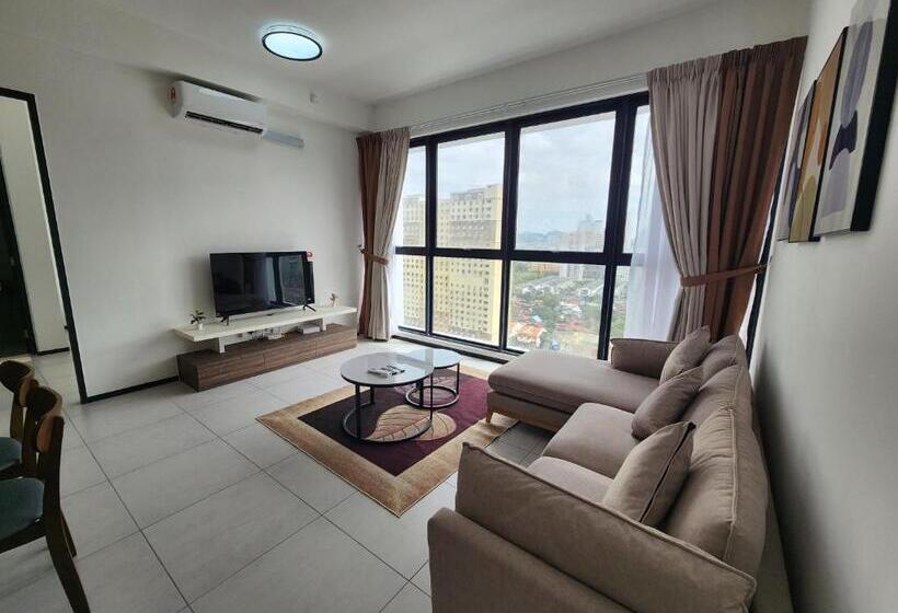 سوییت لوکس, Urban Suite   George Town