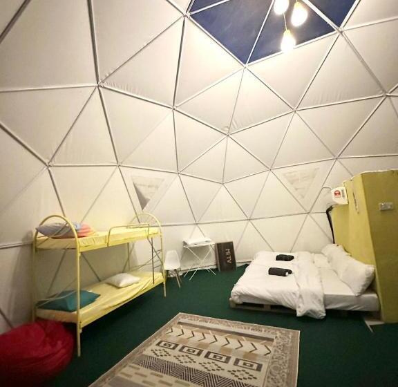 Семейный Номер, Qowiy Village Langat