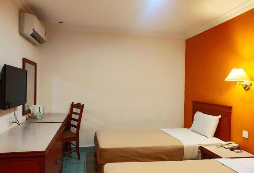 Номер Стандарт, Megah Inn