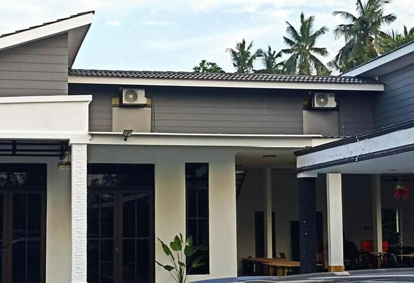 Семейный Номер, Homestay D Kapar Klang Homestay Balqis