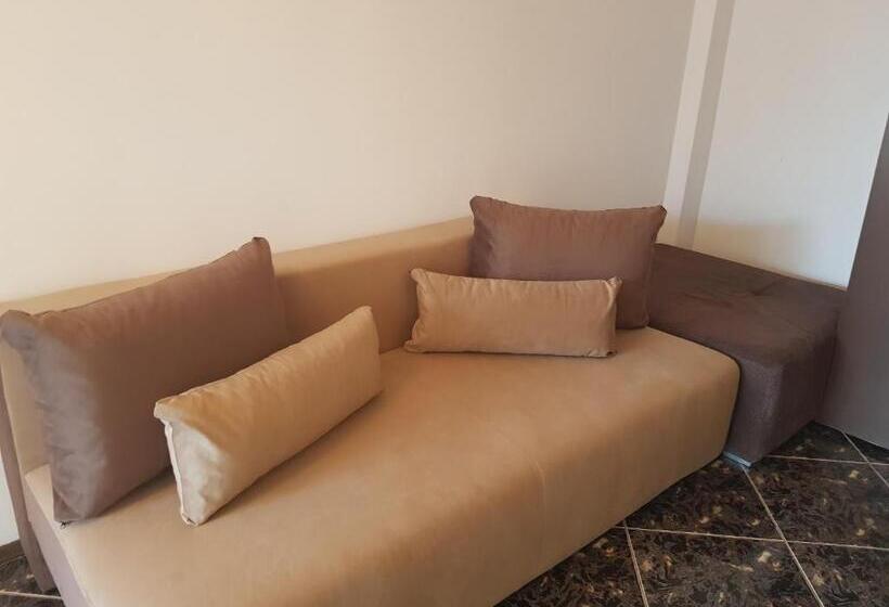 Standard Triple Room with Terrace, Casa Cristina Corbu