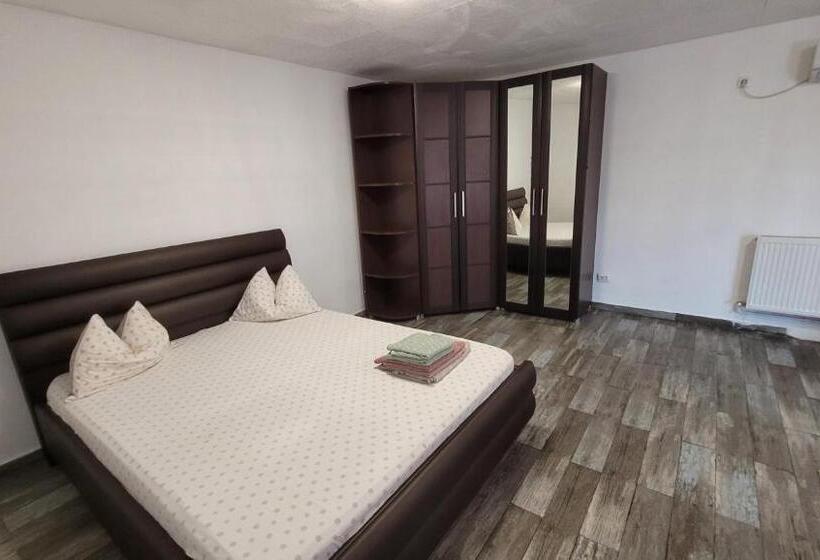 اتاق استاندارد چهار تخته, Casa Cristina Corbu