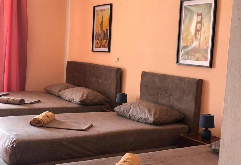 اتاق استاندارد چهار تخته, Guest House Green Garden