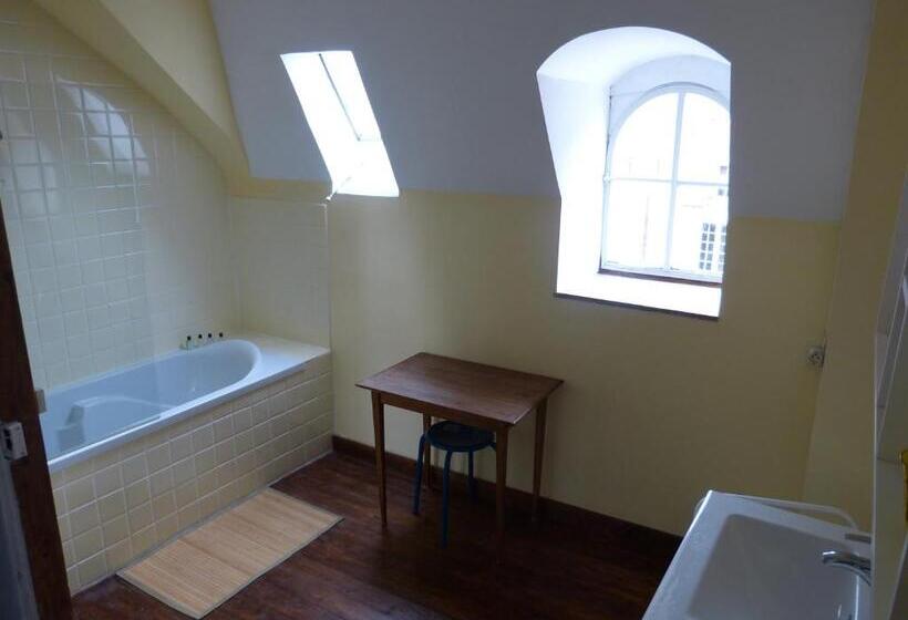 Standard room with outdoor bath, Château De Souesmes