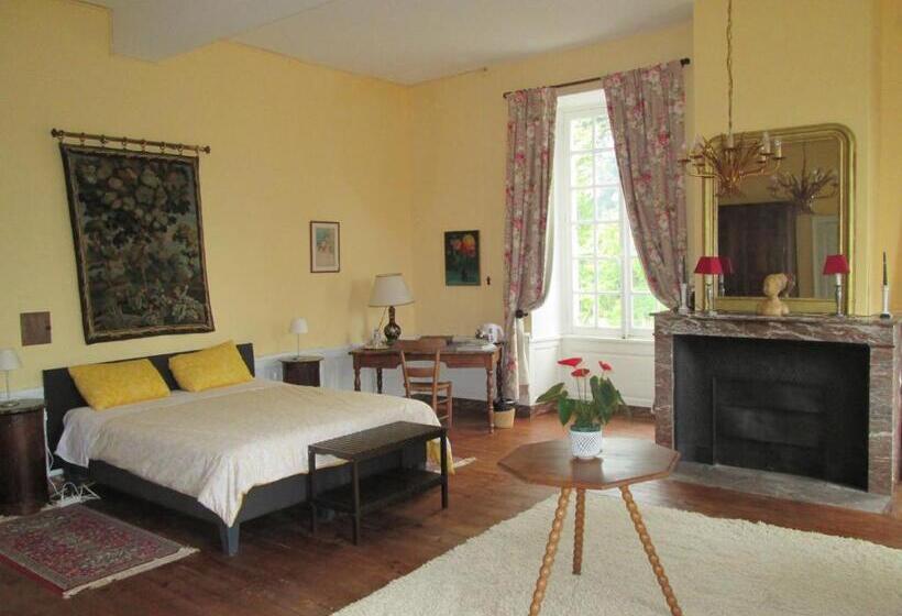 Standard room with outdoor bath, Château De Souesmes