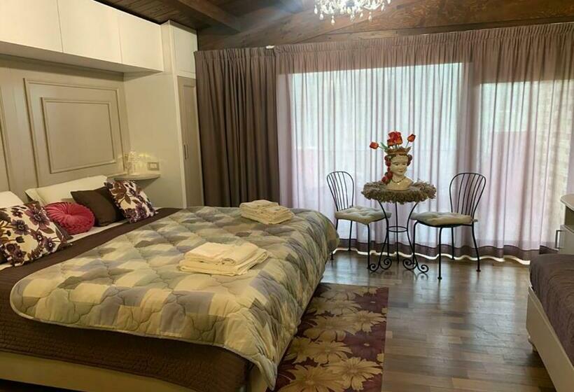 سوئیت جونیور با تراس, B&b Villa Del Sole Relais