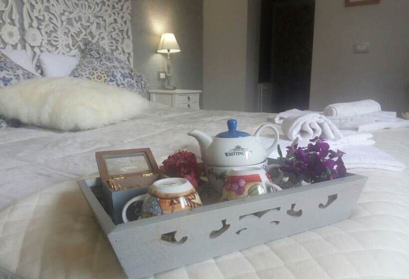 Апартаменты Deluxe с 1 спальней, с видом на бассейн, B&b Villa Del Sole Relais