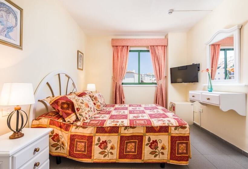 Апартаменты Comfort 2 Спальни, Club Tarahal