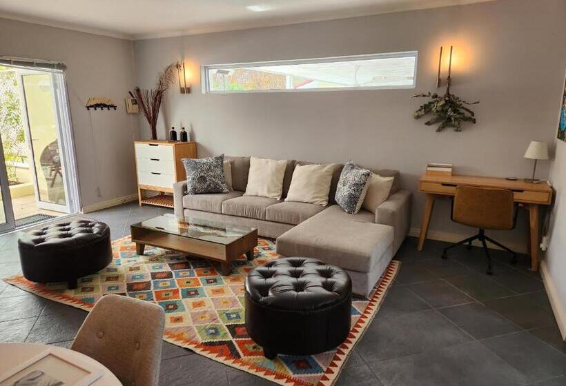خانه 2 خوابه, Constantia Cottages