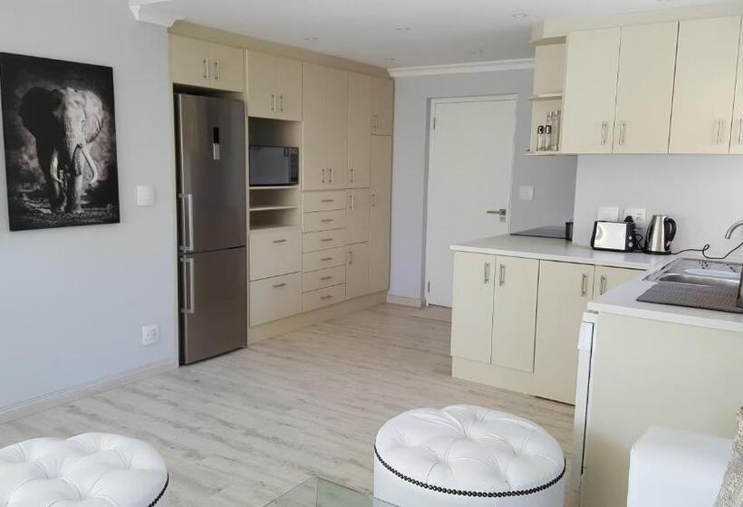 آپارتمان لوکس 1 خوابه, Constantia Cottages