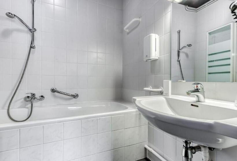 Номер Стандарт, Hôtel De La Gare