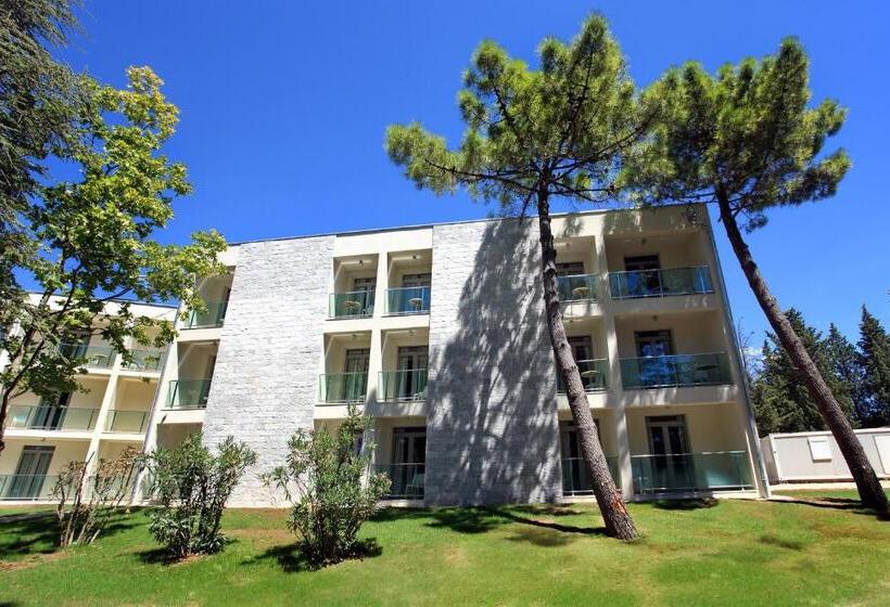 Pokój Rodzinny, Crvena Luka Resort