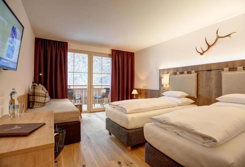 Трехместный Номер Стандарт с Балконом, Kösslerhof