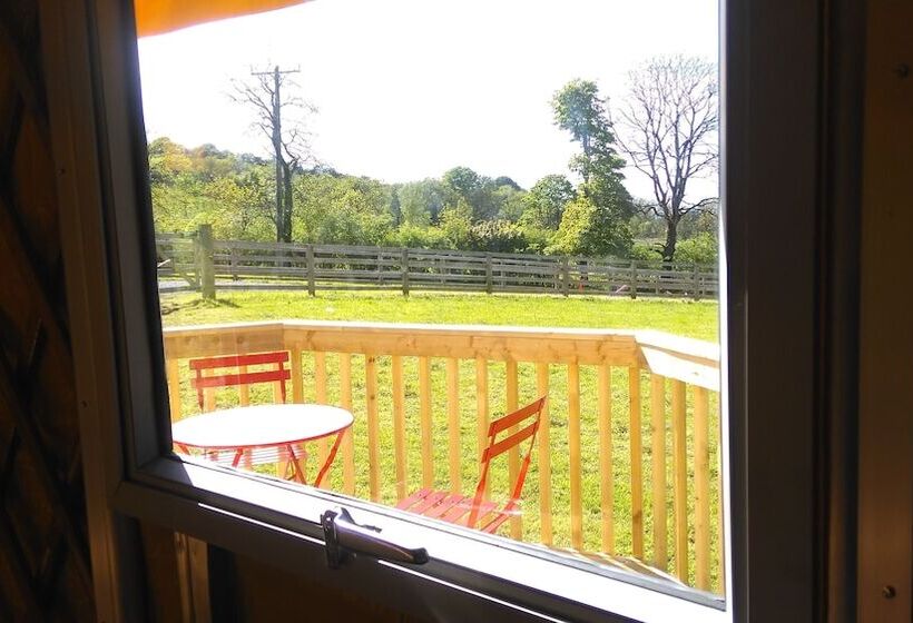 Deluxe Tent, Loughcrew Megalithic Centre   Hostel
