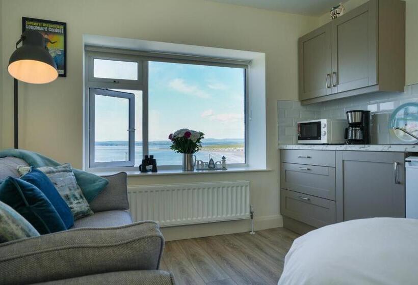 Студия Стандарт Вид на Море, The Gaslight Inn Holiday Apartments & Licenced Restaurant Rossnowlagh