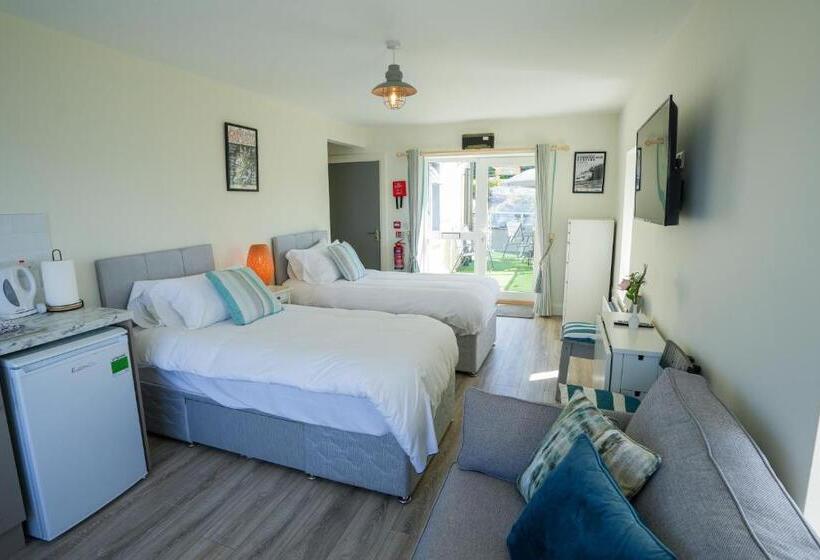 海の見えるスタンダードスタジオ, The Gaslight Inn Holiday Apartments & Licenced Restaurant Rossnowlagh