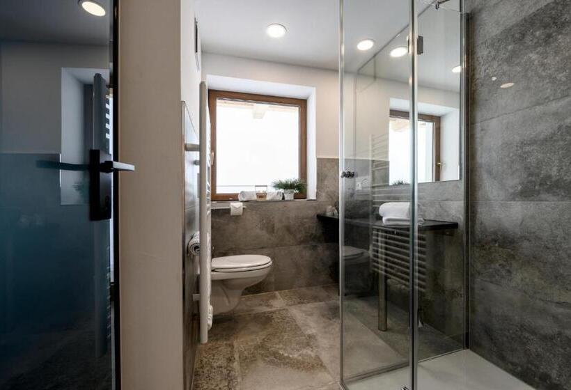 جناح جونيور مزوَّد بشرفة, Berghotel Gerlosstein