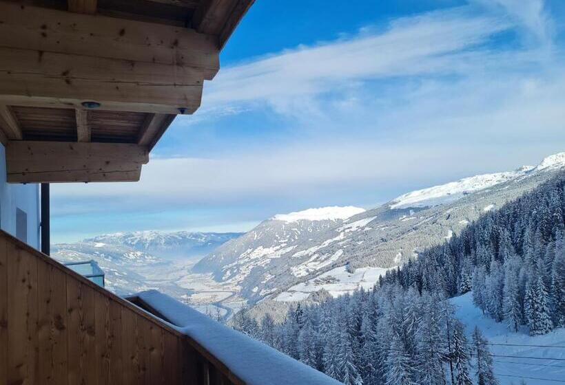 バルコニー付きデラックスルーム, Berghotel Gerlosstein