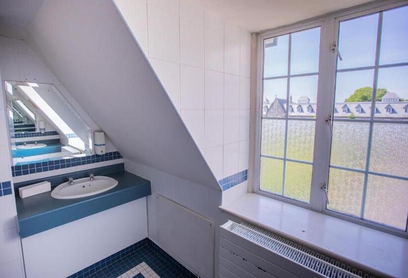 バスルーム共有のシングルスタンダード, Maynooth Campus Accommodation