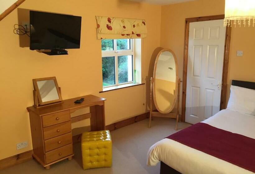 Семейный Номер, 2 Mile Lodge