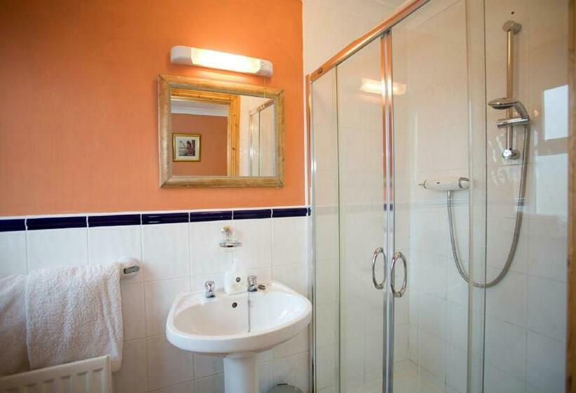 اتاق استاندارد, Evergreen Bed & Breakfast