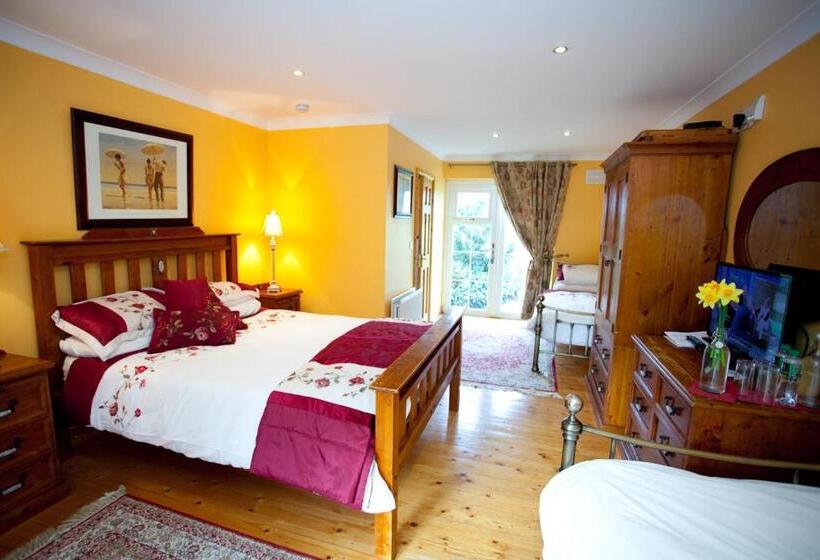 اتاق استاندارد سه نفره, Evergreen Bed & Breakfast