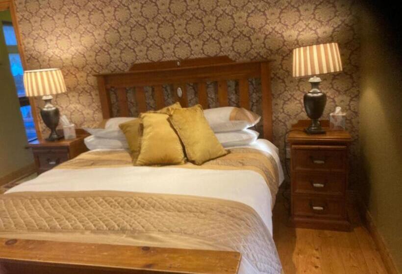 اتاق استاندارد سه نفره, Evergreen Bed & Breakfast