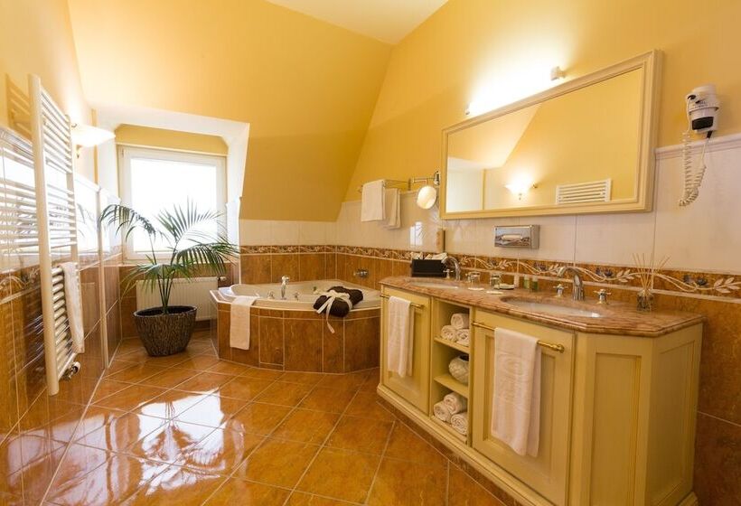 Полулюкс, Avita Resort Bad Tatzmannsdorf