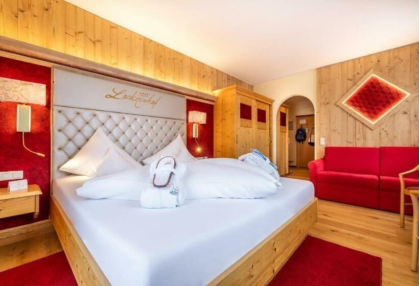 اتاق سوپریور, Schlosshotel Lacknerhof