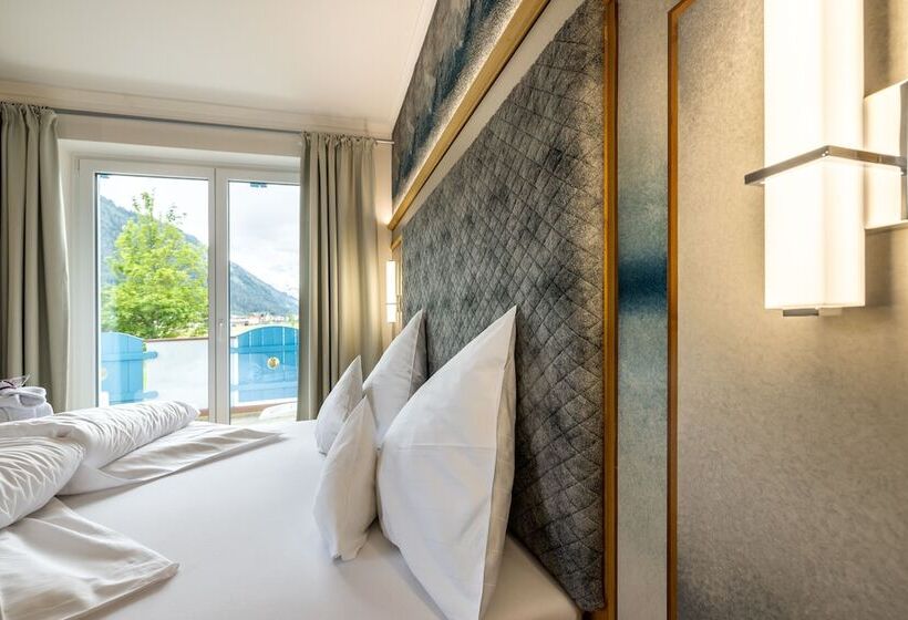 اتاق استاندارد, Schlosshotel Lacknerhof