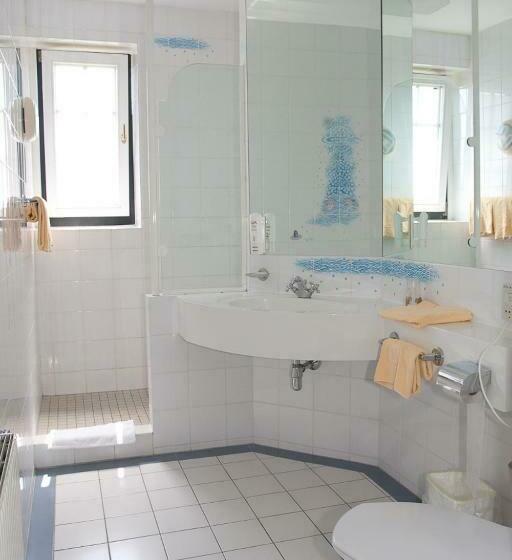 ファミリールーム, Seminarhotel Göttlesbrunn
