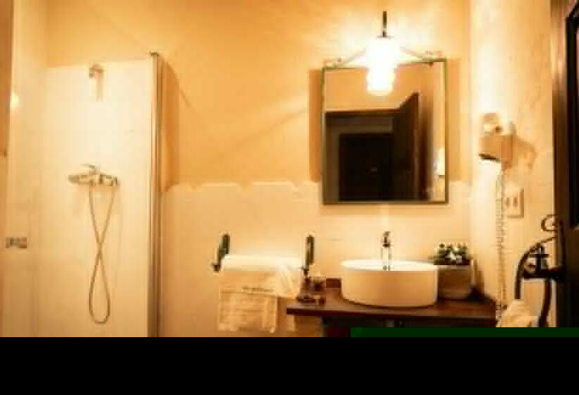 Семейный Номер Классика, Hospedium Hotel Val De Pinares