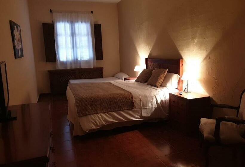 Классический Номер, Hospedium Hotel Val De Pinares