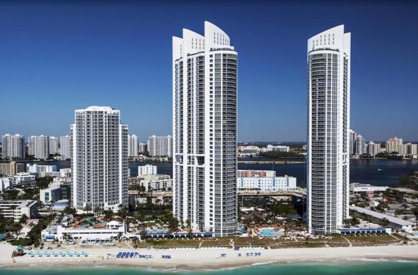 Дом 1 Спальня, Private Ocean Condos At Trump Sunny Isles