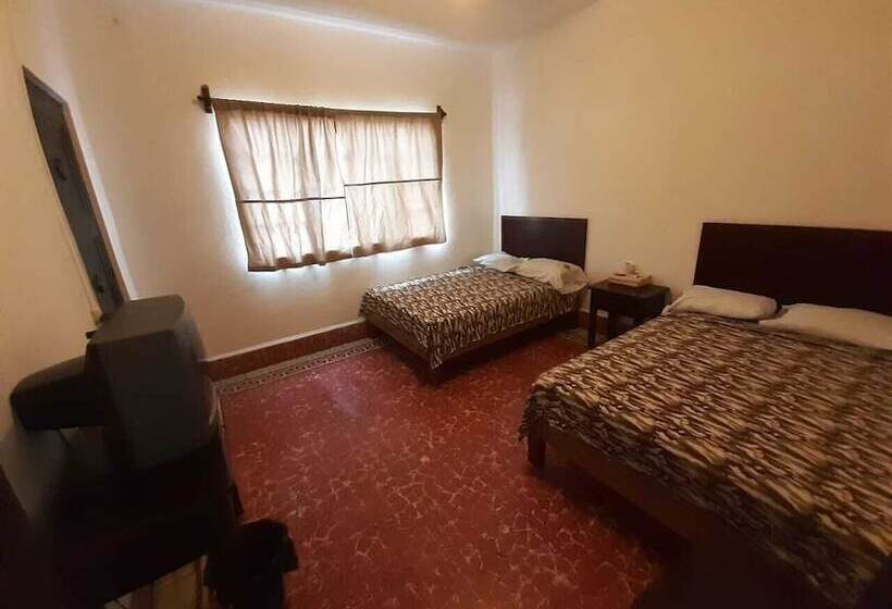 اتاق استاندارد سه نفره, Suites Ripoll Córdoba