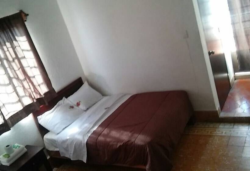 اتاق استاندارد سه نفره, Suites Ripoll Córdoba